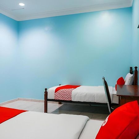 Oyo 44094 Bangi Lanai Hotel Kültér fotó