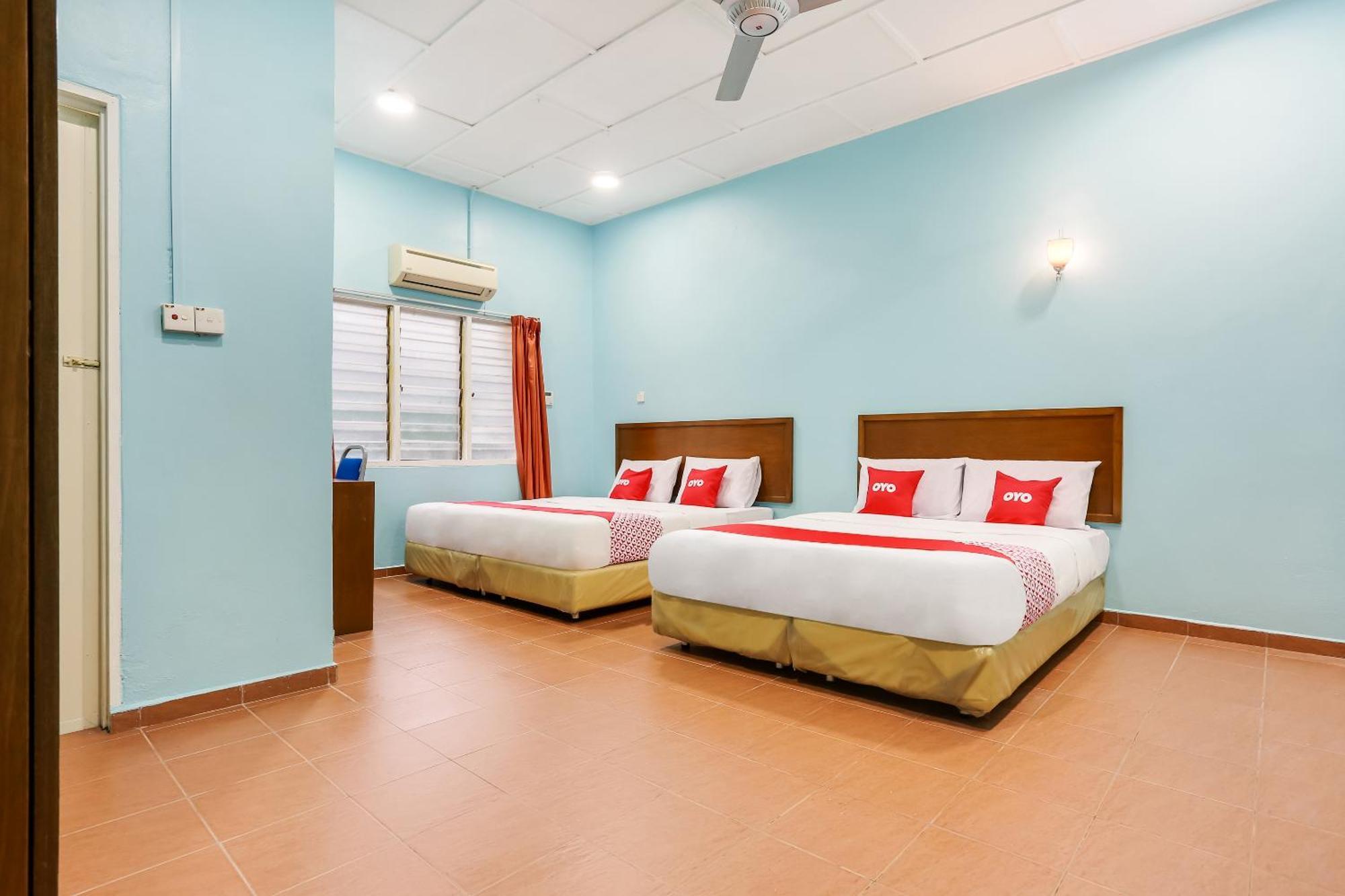 Oyo 44094 Bangi Lanai Hotel Kültér fotó