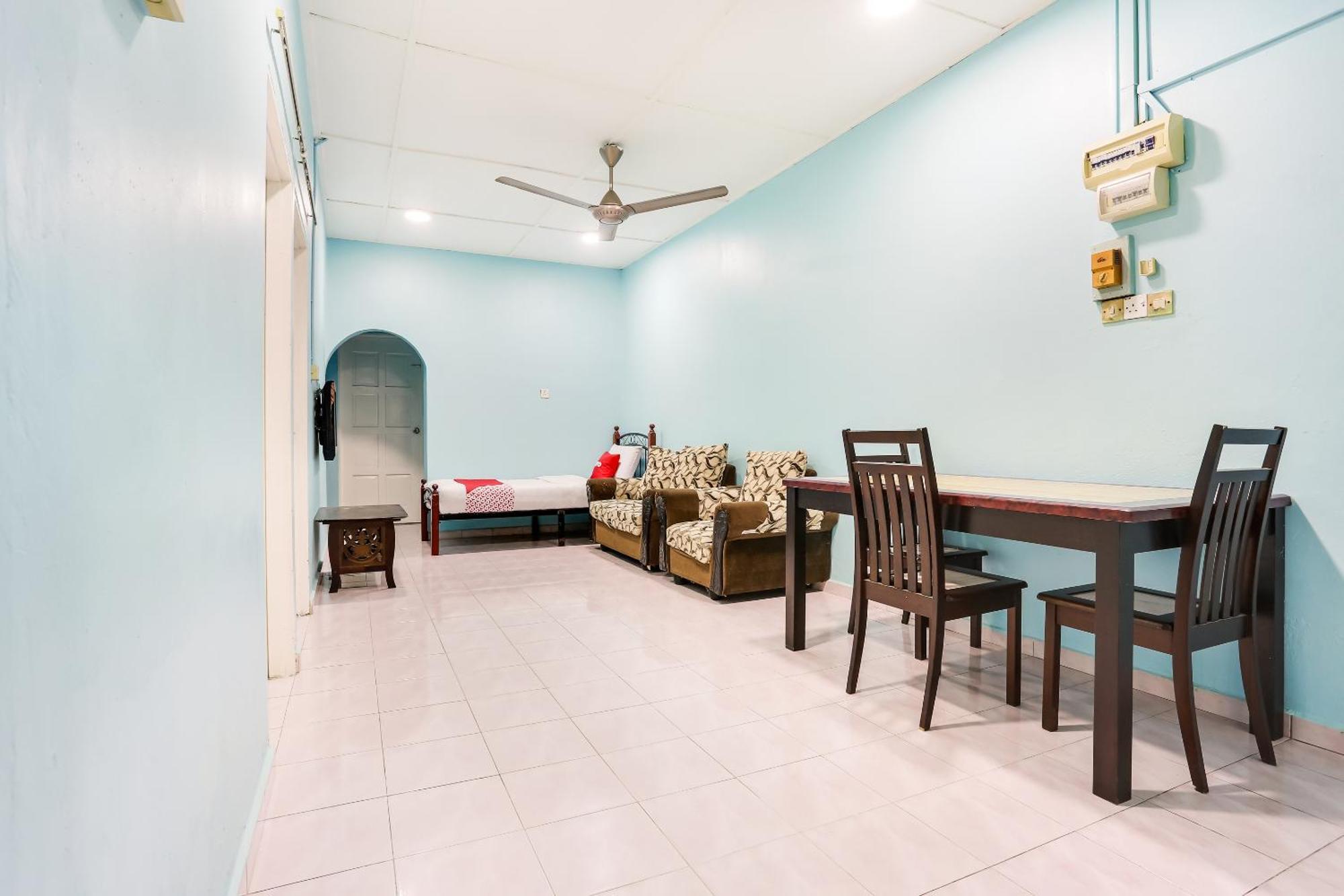 Oyo 44094 Bangi Lanai Hotel Kültér fotó