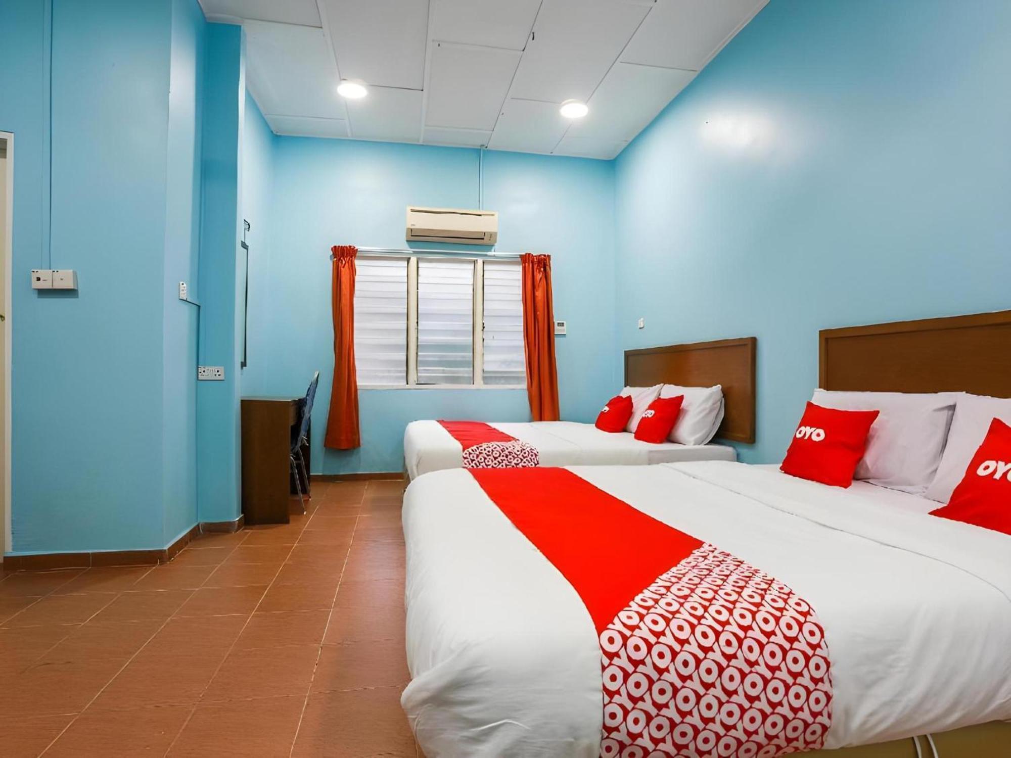 Oyo 44094 Bangi Lanai Hotel Kültér fotó