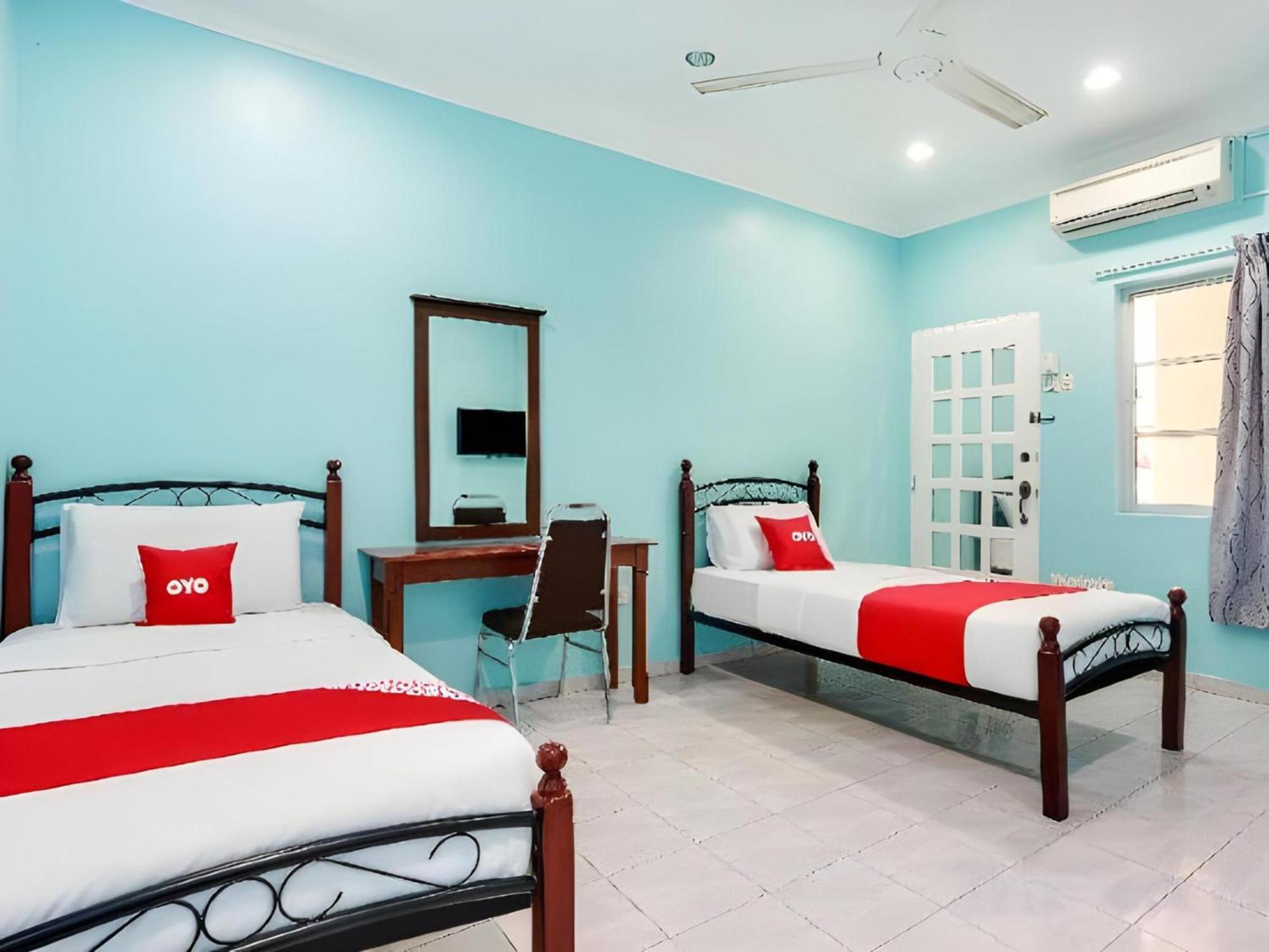Oyo 44094 Bangi Lanai Hotel Kültér fotó