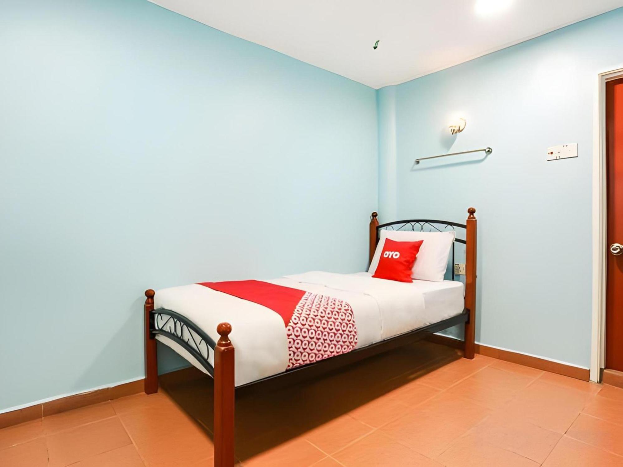 Oyo 44094 Bangi Lanai Hotel Kültér fotó