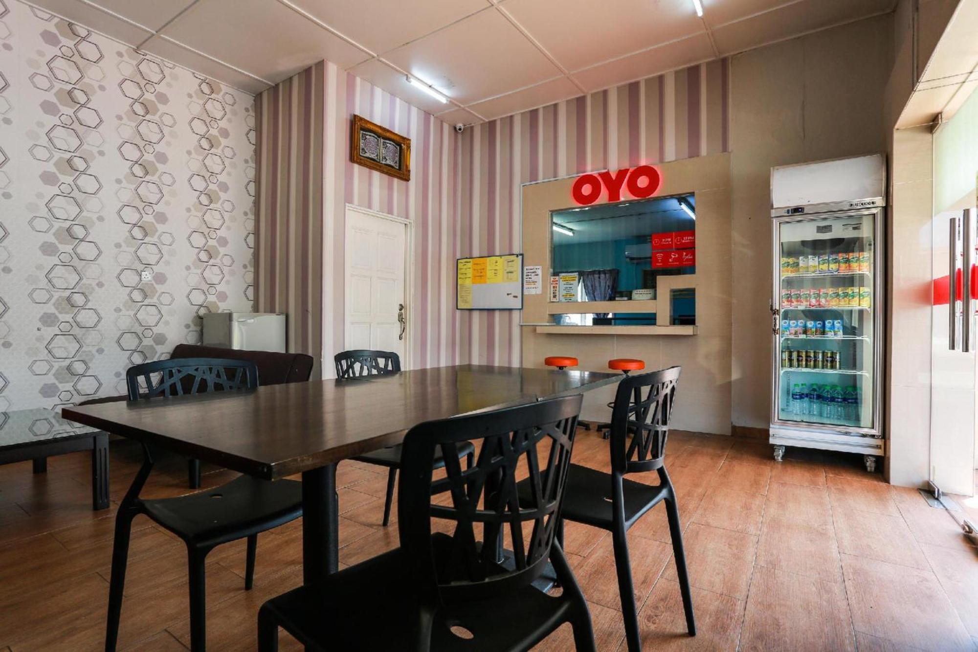 Oyo 44094 Bangi Lanai Hotel Kültér fotó